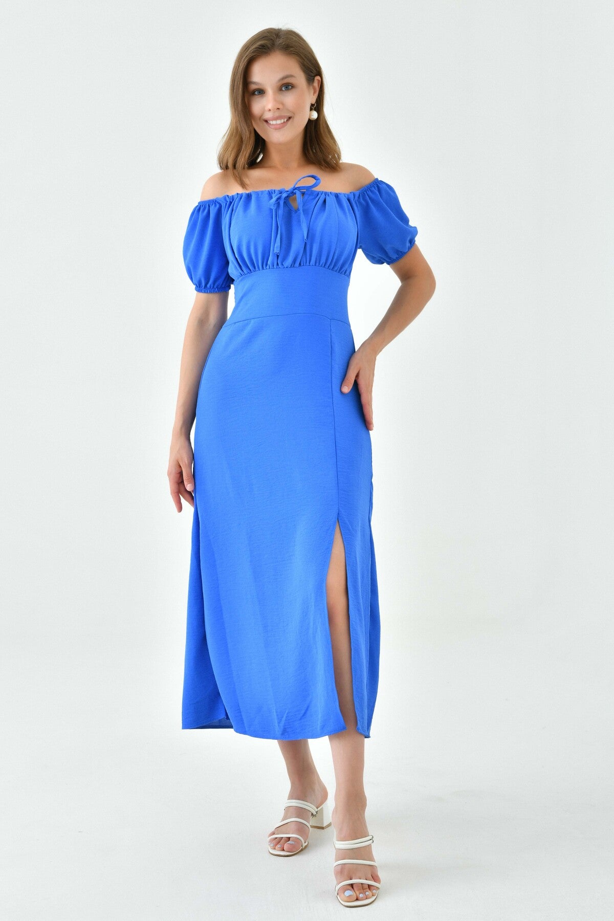 Midikleid mit Schlitz