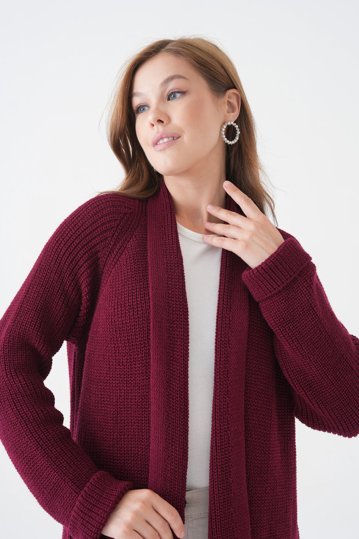 Langer Cardigan mit Schalkragen und doppelten Taschen