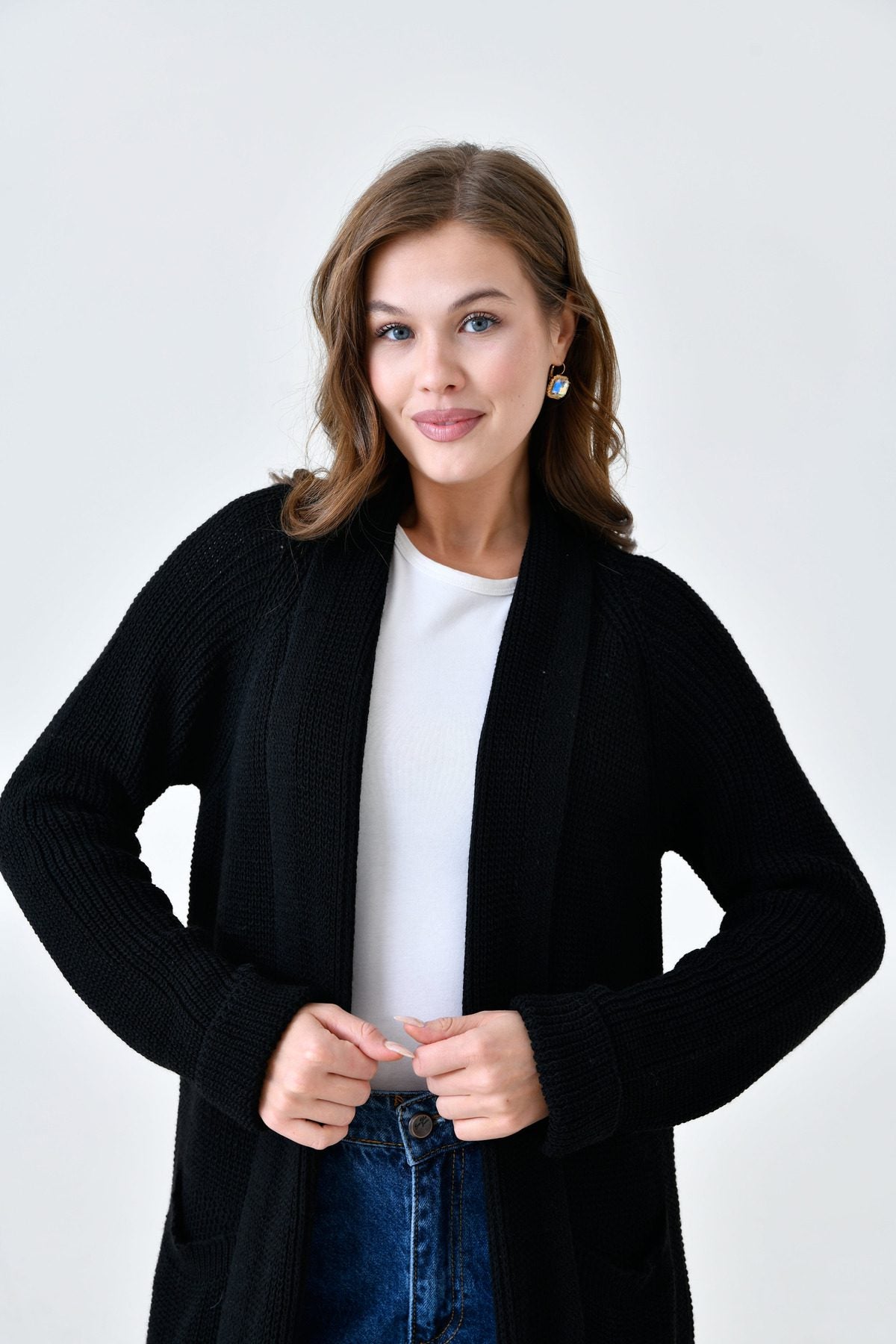 Langer Cardigan mit Schalkragen und doppelten Taschen