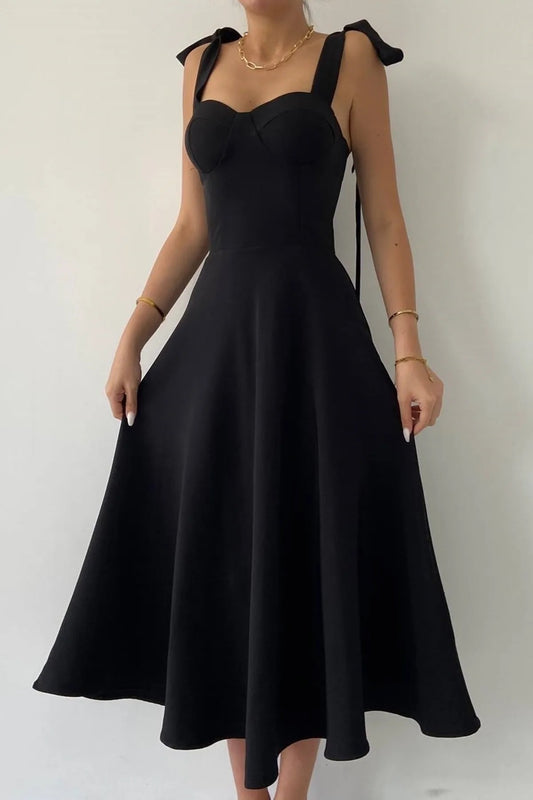 Midi-langes ausgestelltes Kleid mit Schnürung und Trägern