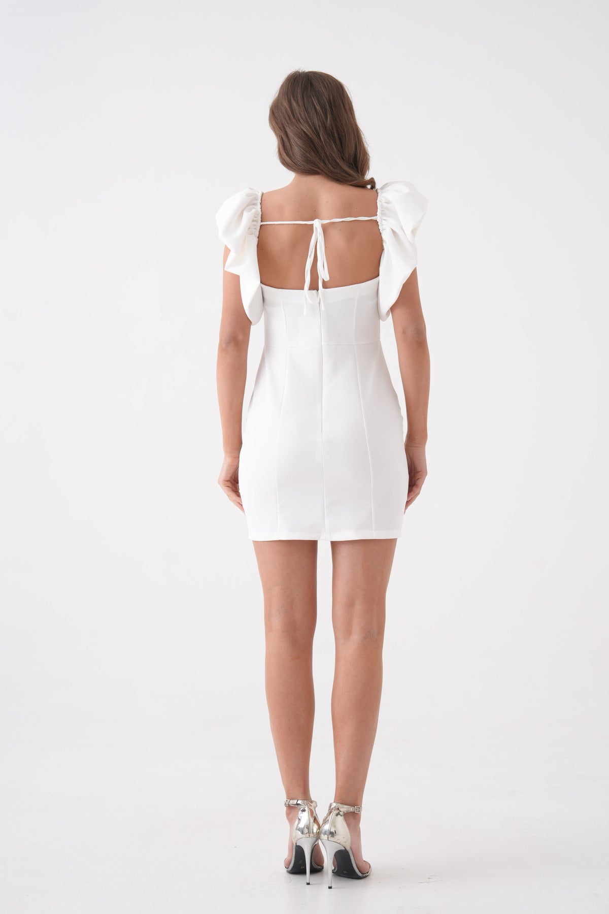 Minikleid mit Puffärmeldetails