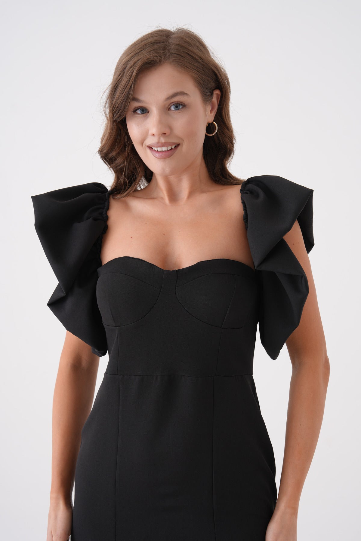 Minikleid mit Puffärmeldetails