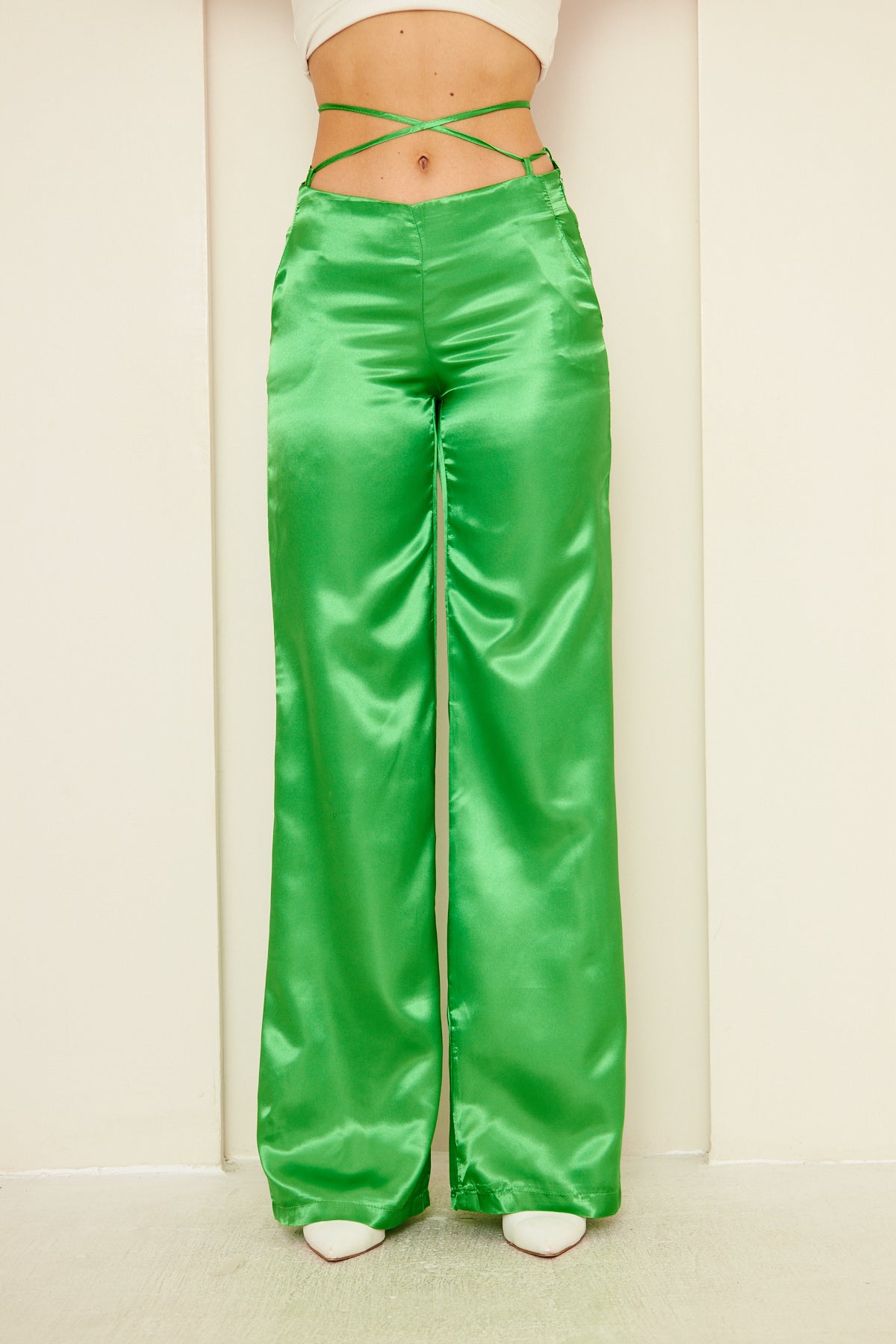 Weit geschnittene Satinhose