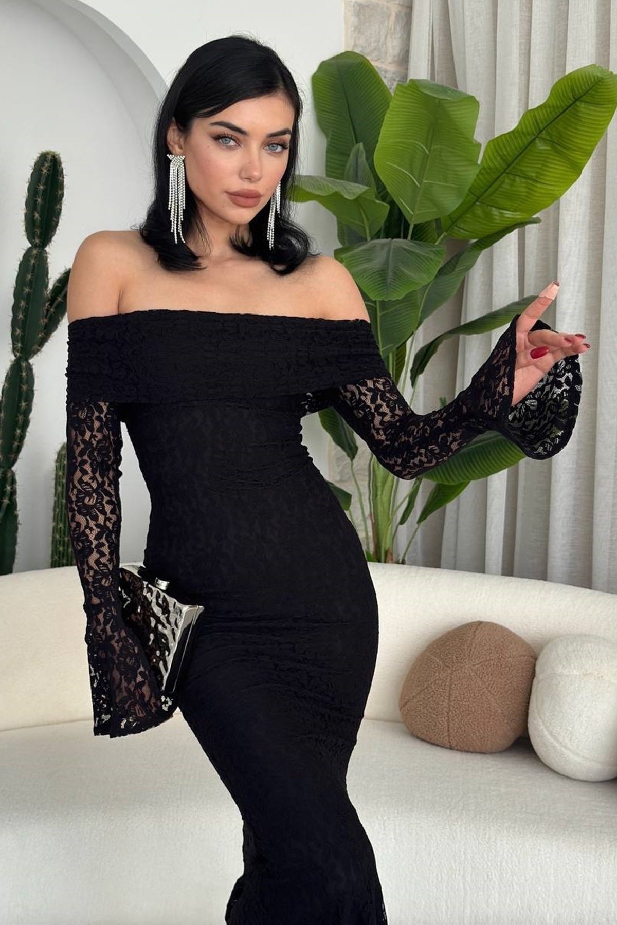Trägerloses Maxikleid mit langen Ärmeln