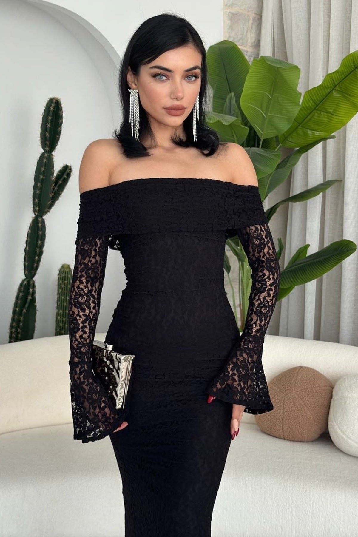 Trägerloses Maxikleid mit langen Ärmeln