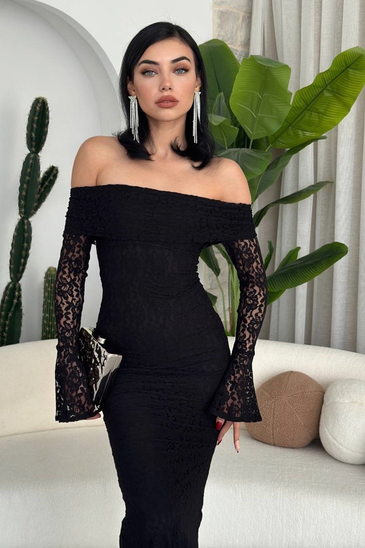 Trägerloses Maxikleid mit langen Ärmeln
