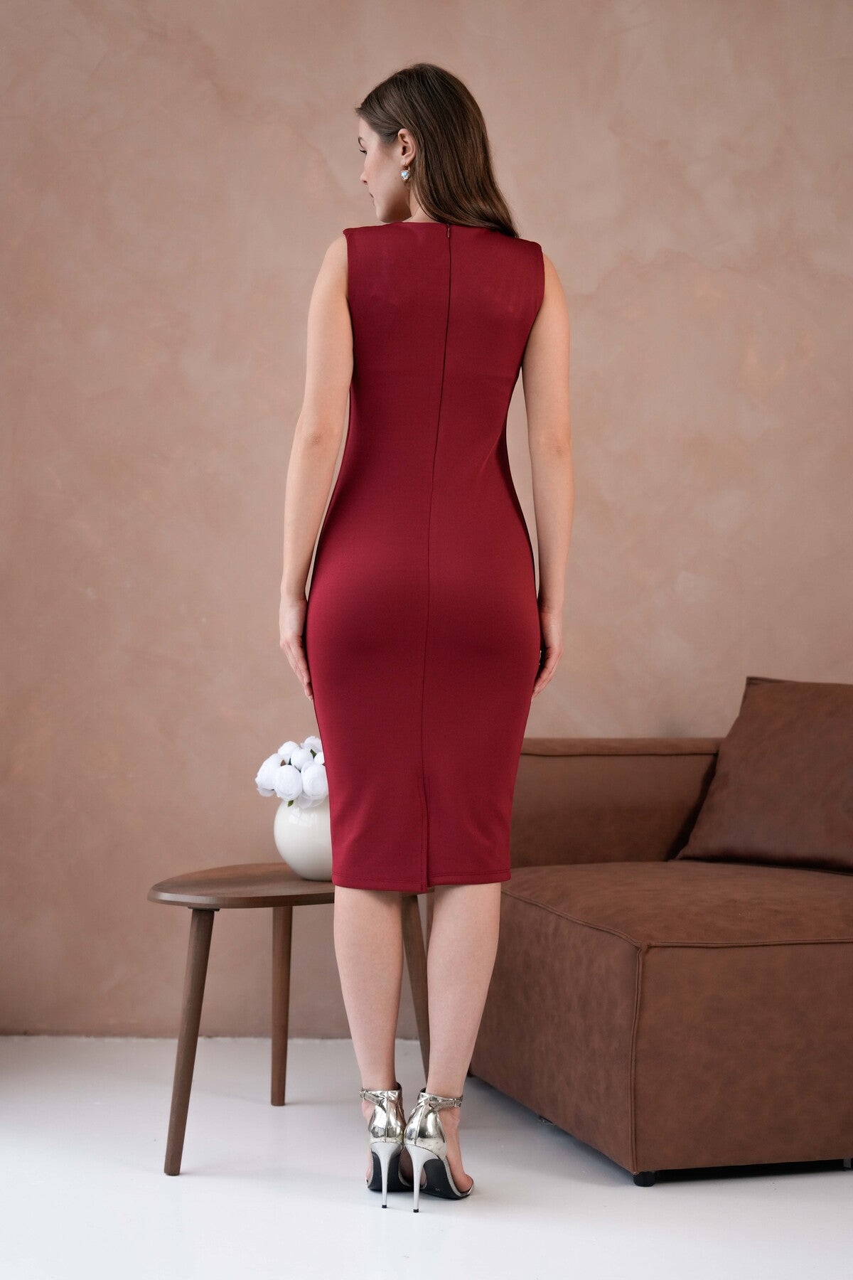 Ärmelloses Midi-Bleistiftkleid