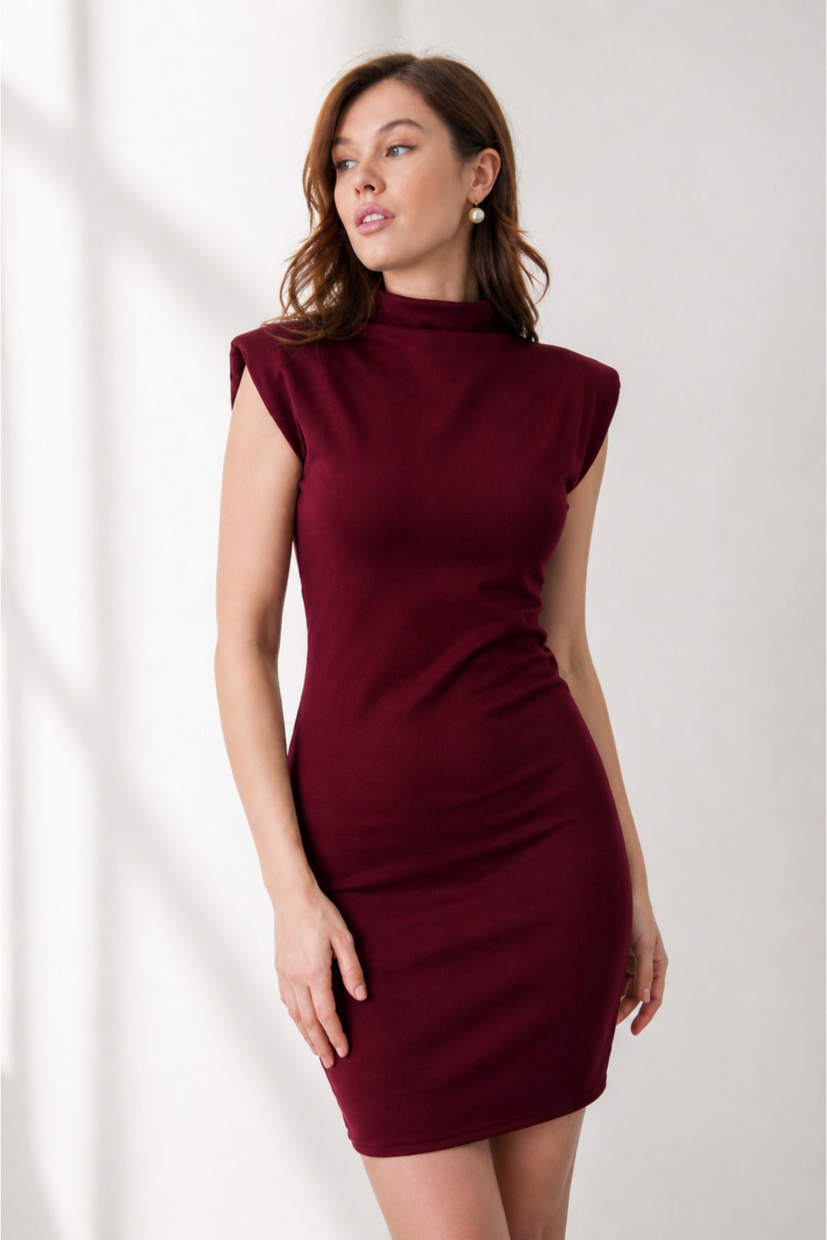 Chic Burgunder Mini-Kleid mit Stehkragen