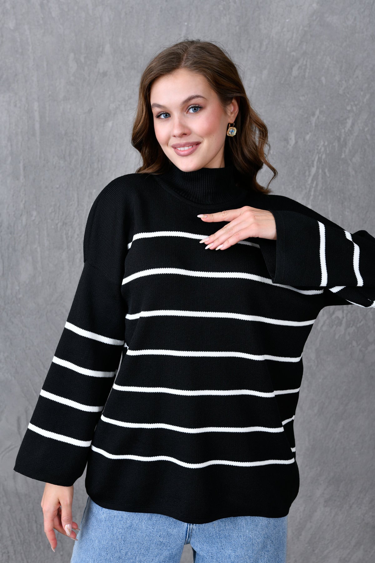 Weitärmeliger, Stehkragen, langärmeliger Oversize-Strickpullover mit Streifenmuster