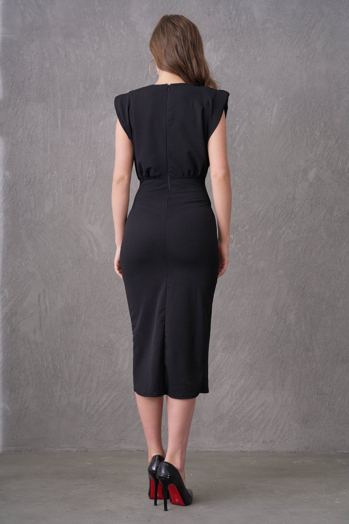 Midikleid mit V-Ausschnitt