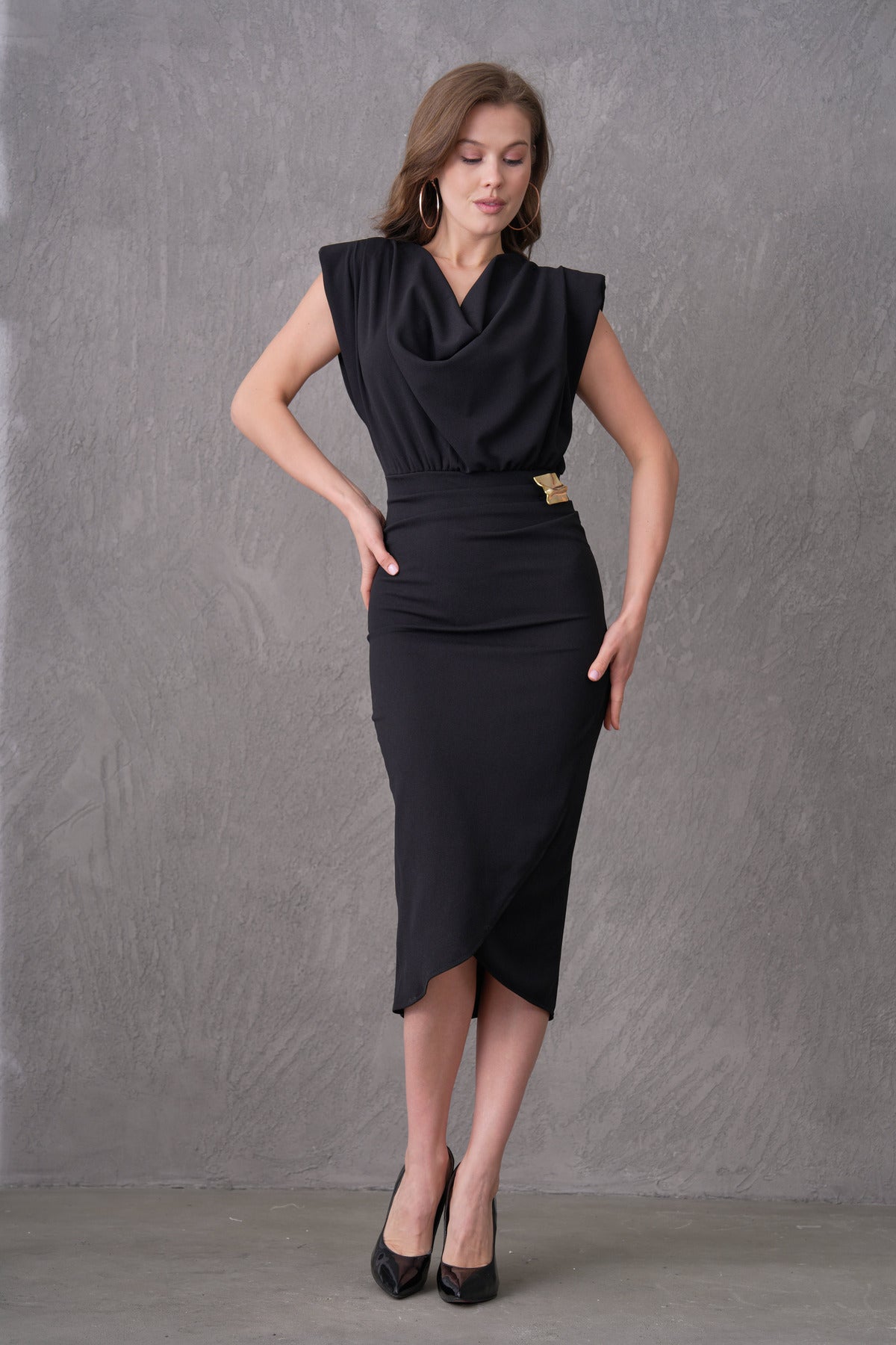 Midikleid mit V-Ausschnitt