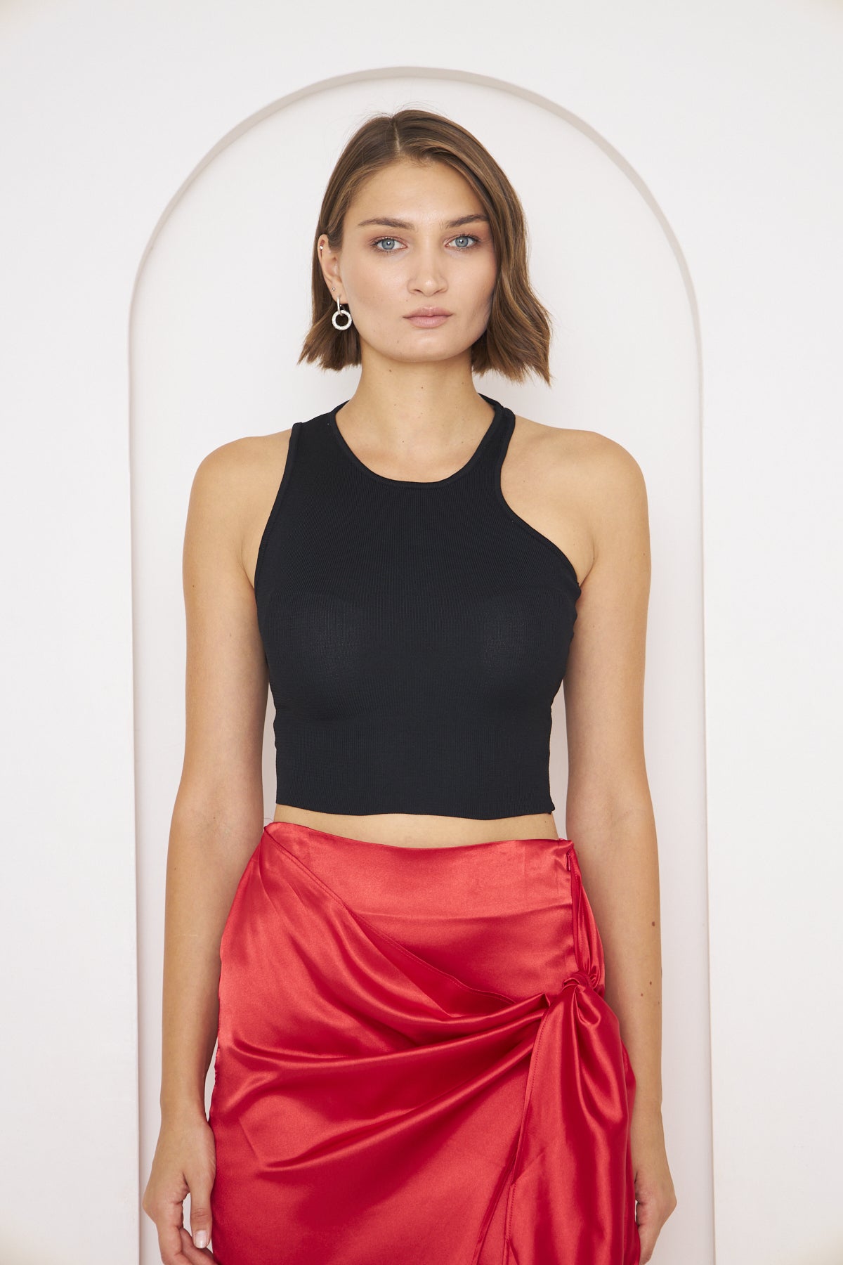 Crop-Bluse mit asymmetrischem Ausschnitt