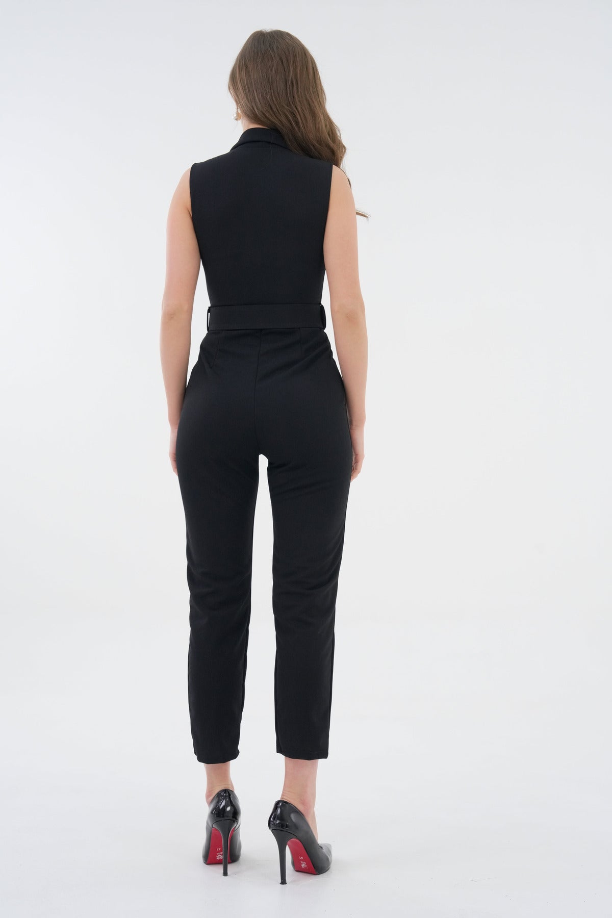 Jumpsuit mit engem Bein