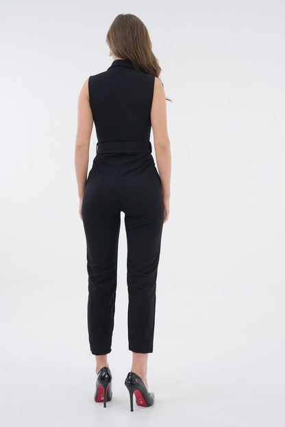 Jumpsuit mit engem Bein