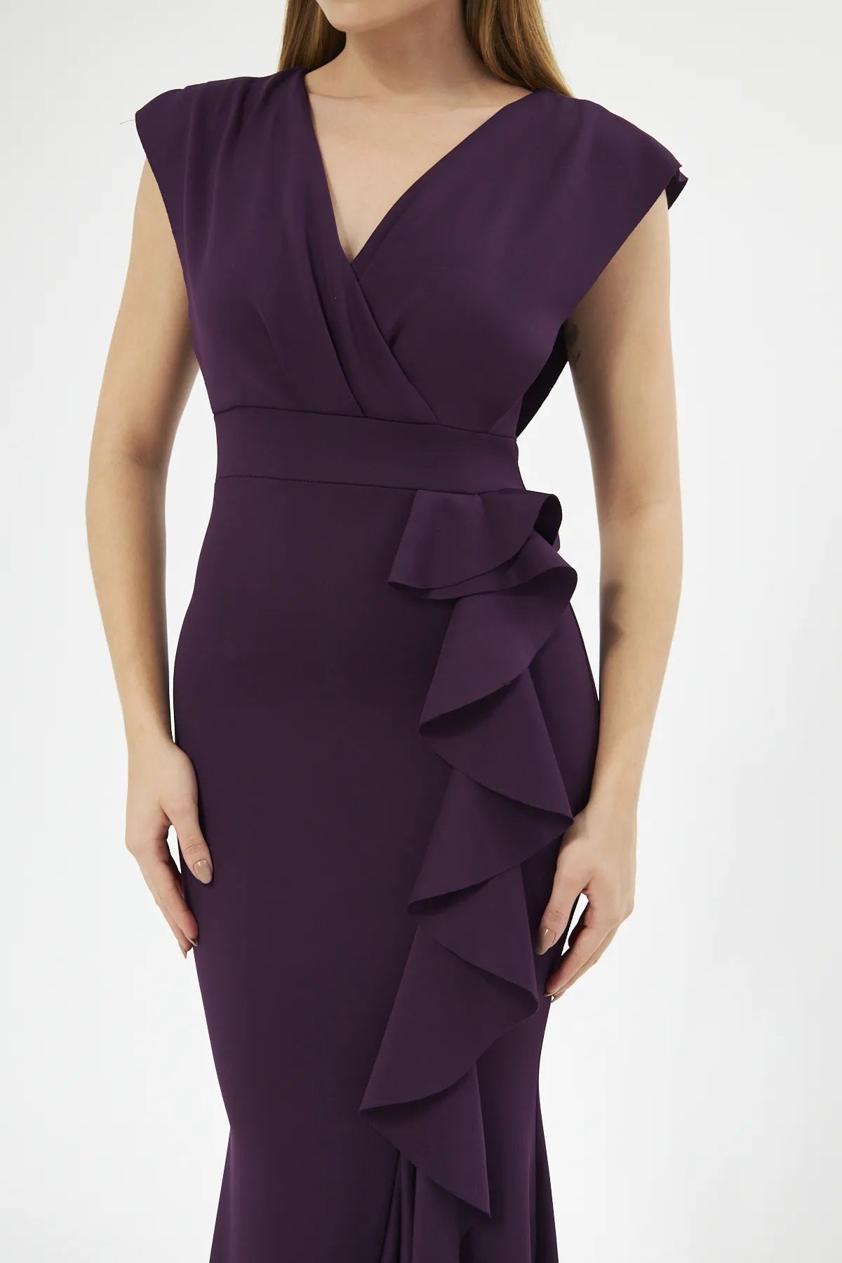 Ärmelloses Maxikleid mit Wickelausschnitt