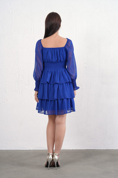 Langärmeliges schulterfreies Minikleid