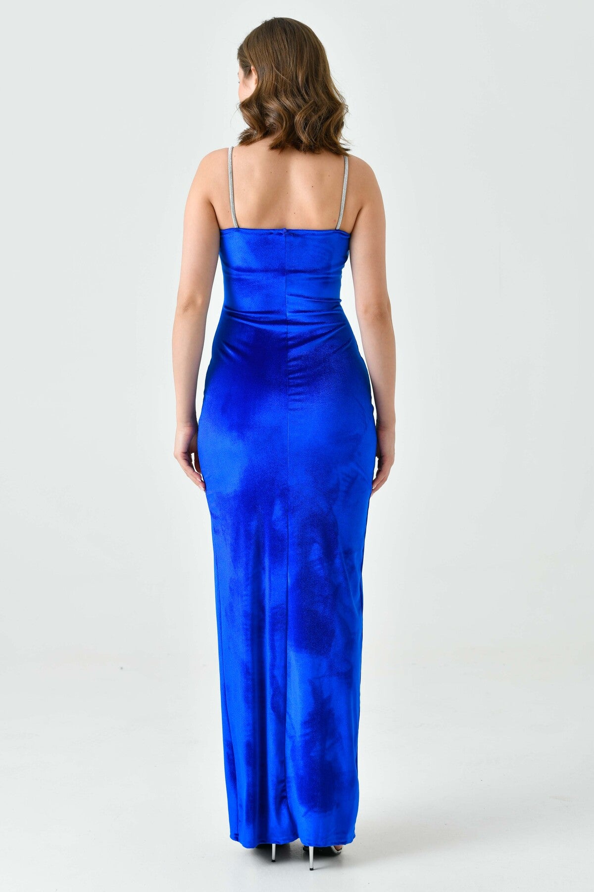 Trägerloses Maxikleid mit Schlitz