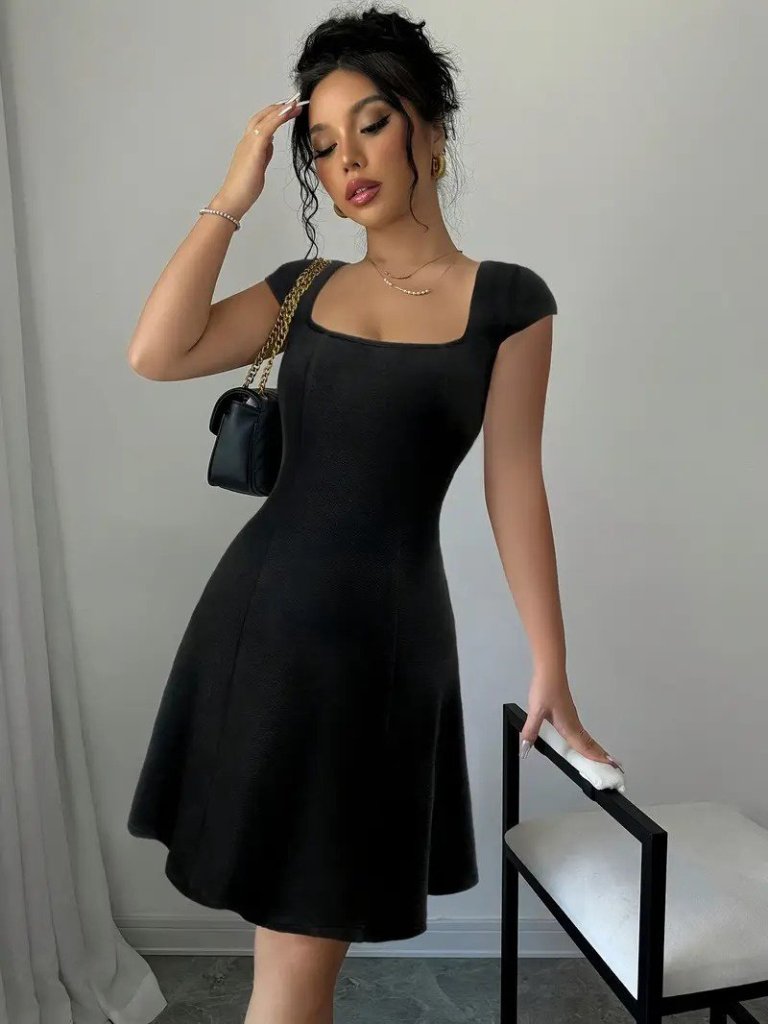 JANE'S Damen Kurzarm Geometrischer Kragen Janjan Crepe Kleid