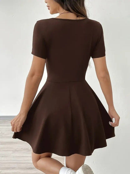 JANE'S Damen Kurzarm Square Neck Kurz Detail Tasche Tauchkleid