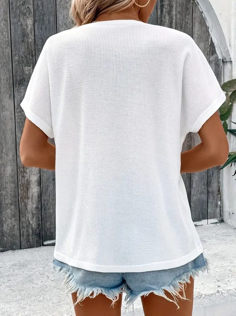 JANE'S Damen Kurzarm Waffelbluse mit offenem Kragen und Knopfleiste