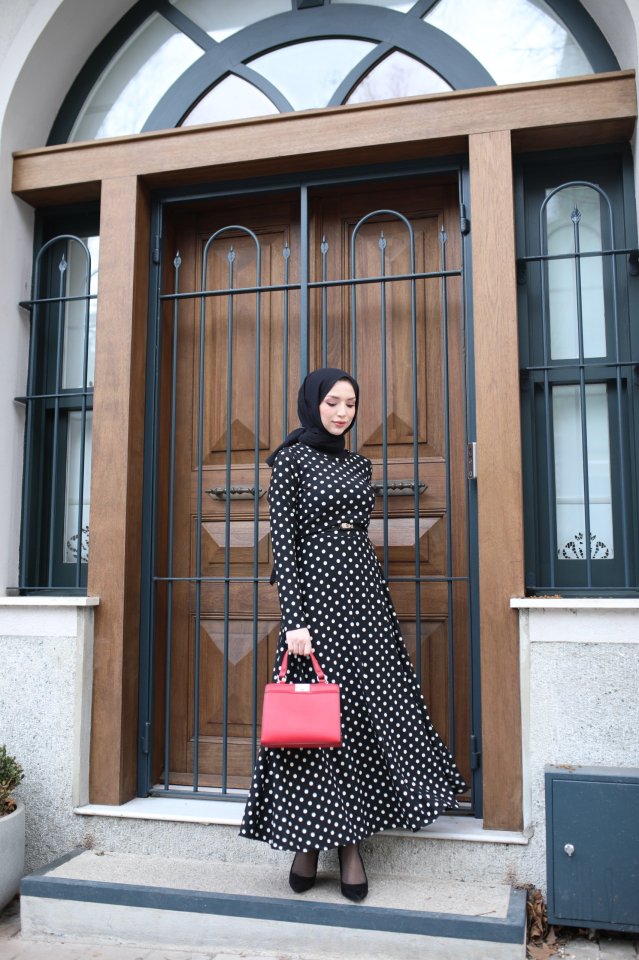 JANE'S Damen Kreppstoff Langarm Maxi Polka Dot Kleid 132 cm