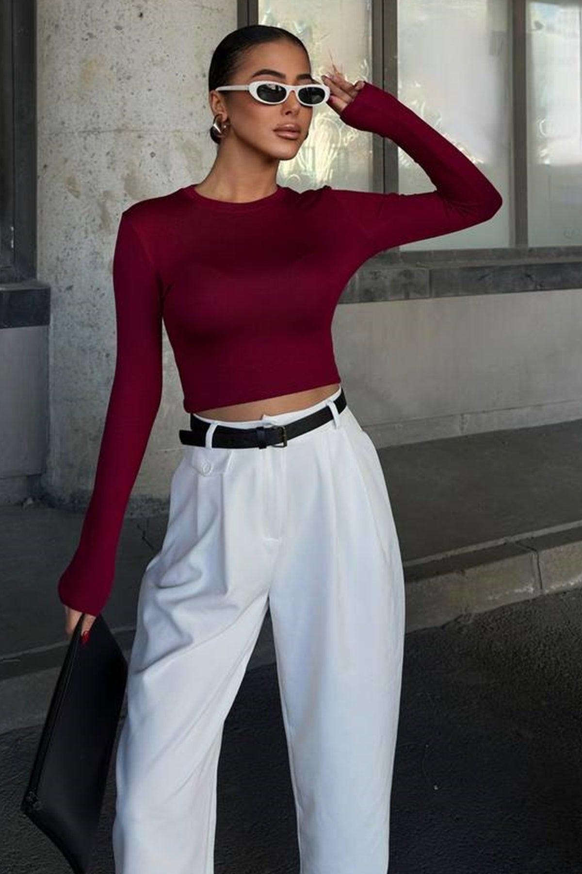 Crop-Cut-Bluse mit langen Ärmeln und Rundhalsausschnitt