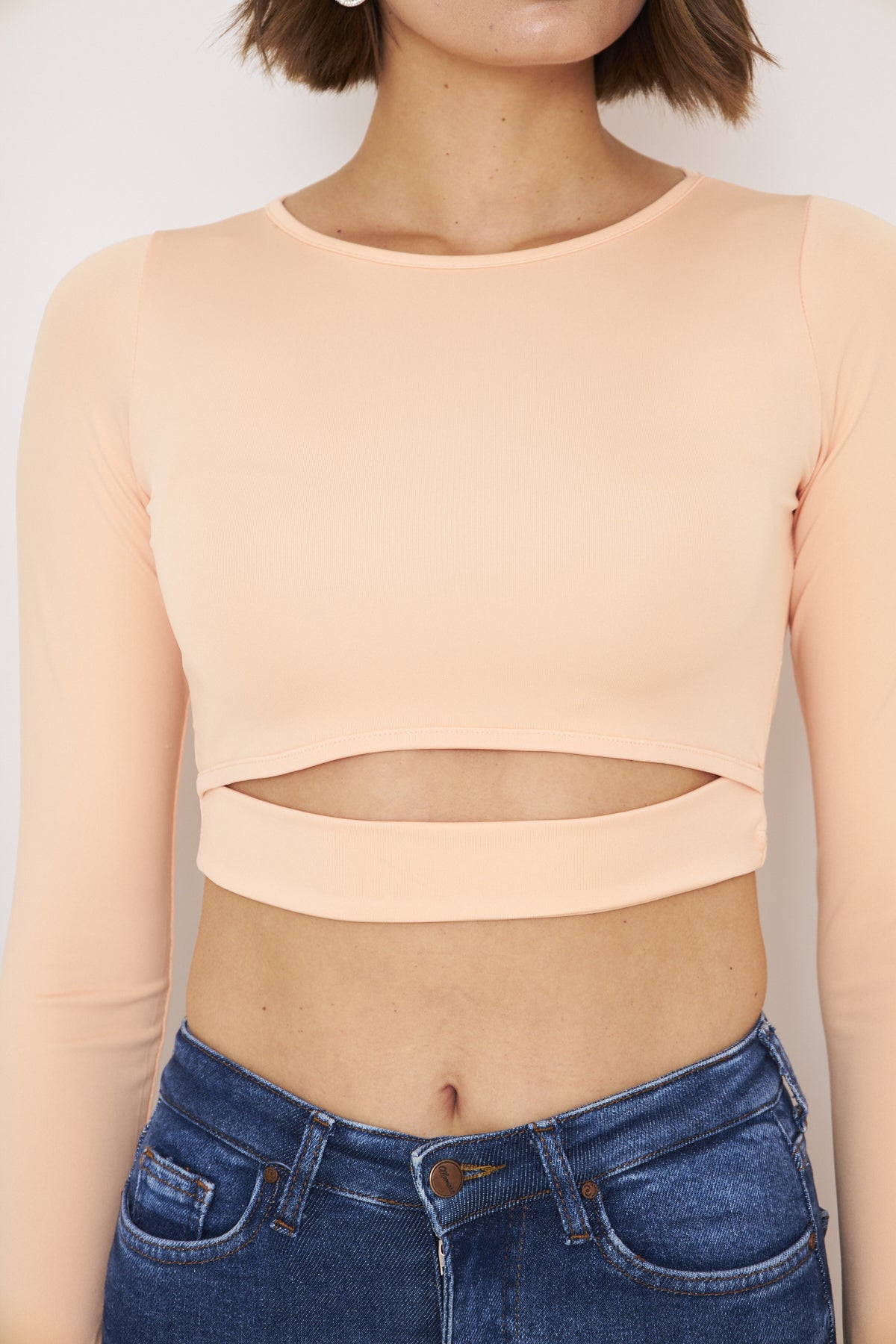Crop-Bluse mit Rundhalsausschnitt und langen Ärmeln