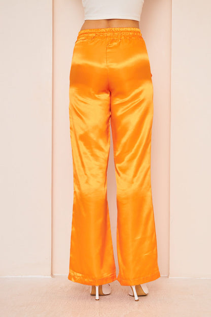 Satinhose mit hohem Bund