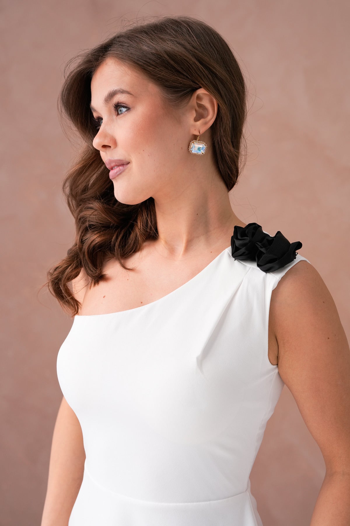 Plissiertes Minikleid mit ausgestelltem Rock