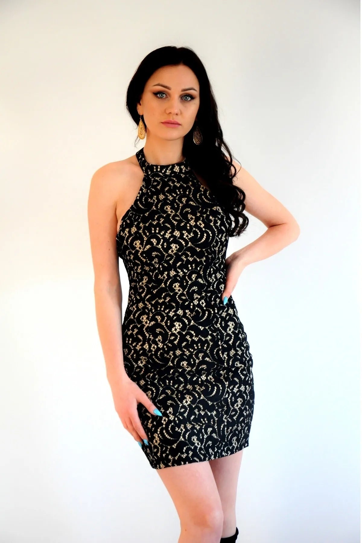 Neckholder-Minikleid