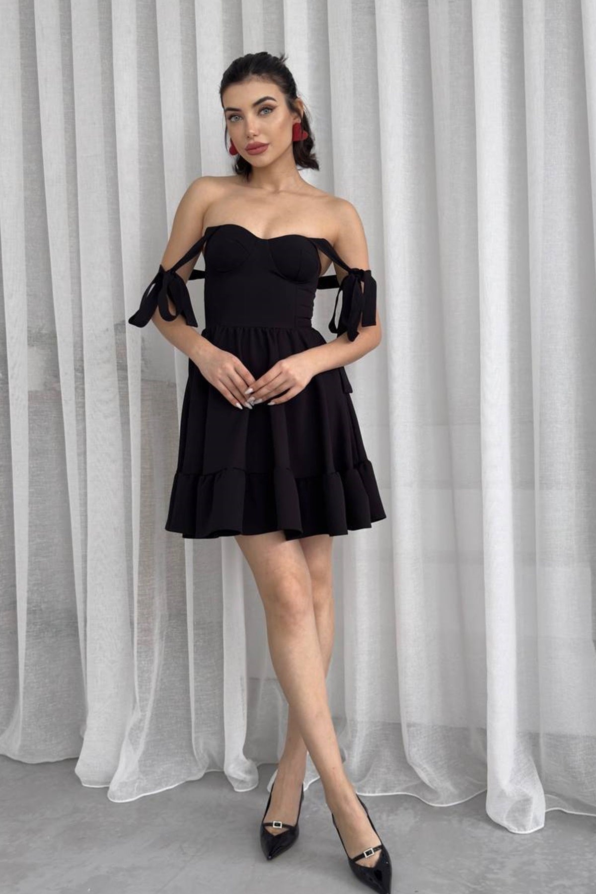 Ausgestelltes Minikleid