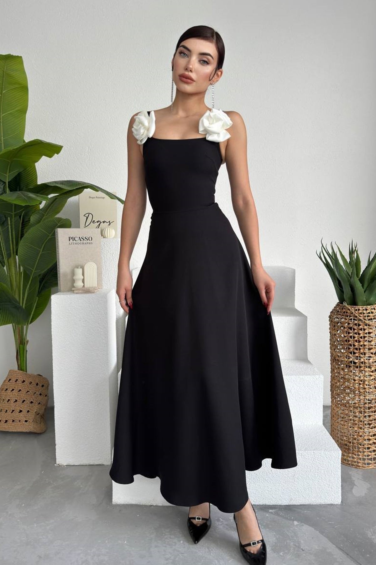 Trägerloses Maxikleid mit Ausschnitt