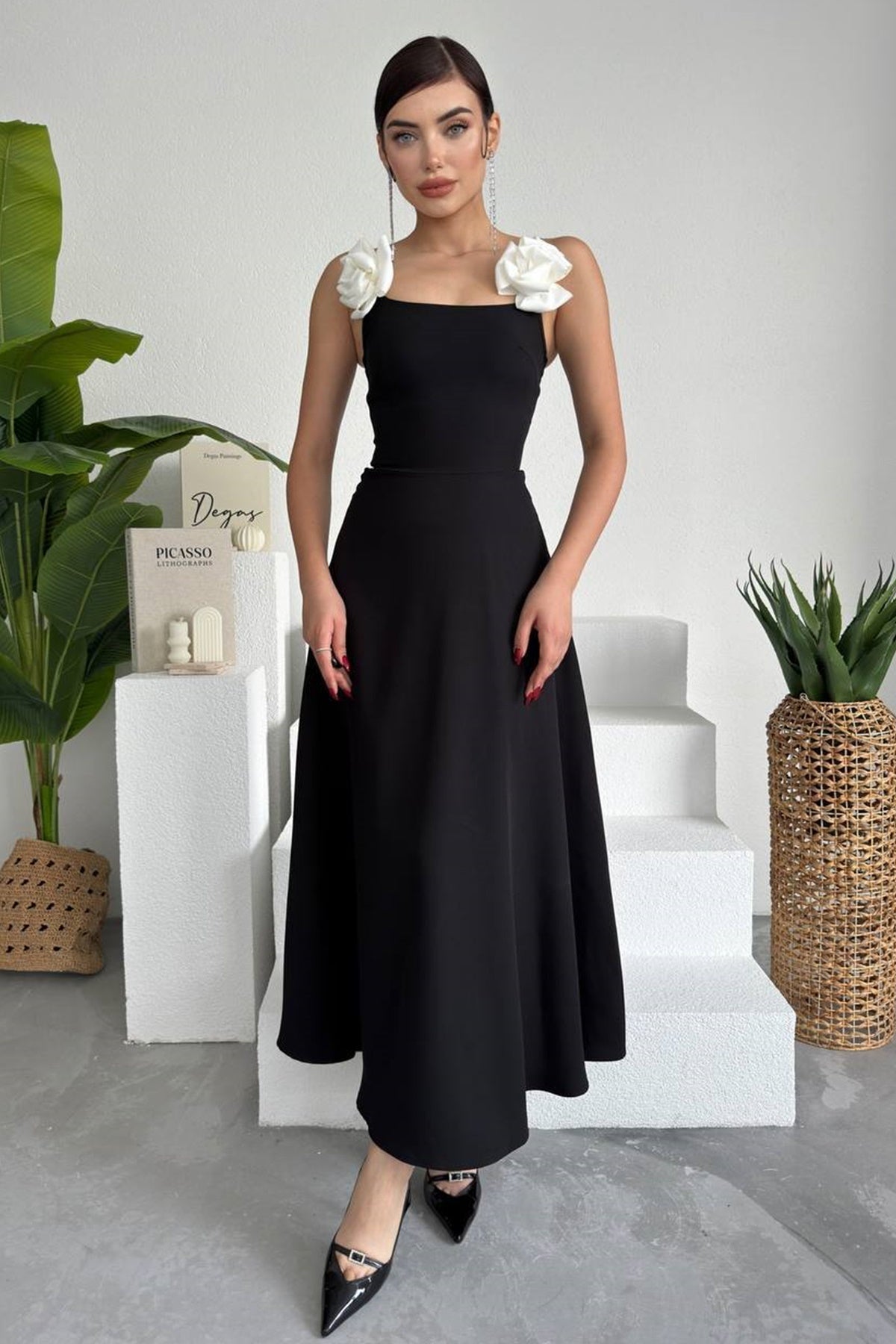 Trägerloses Maxikleid mit Ausschnitt