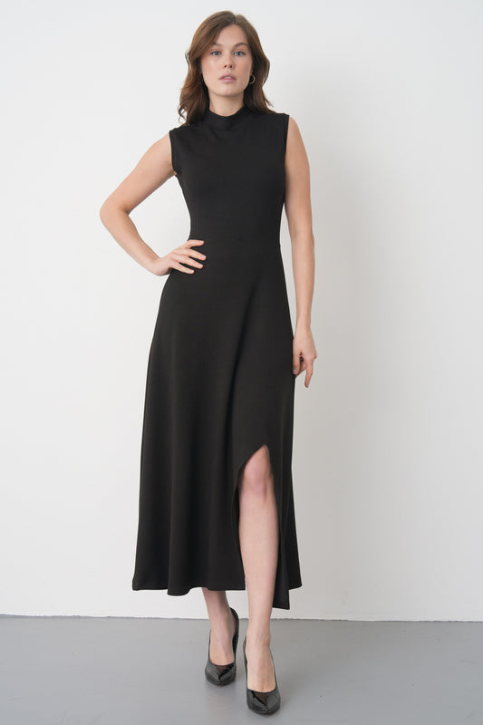 Schwarzes Crepe Midi-Kleid mit Schlitz