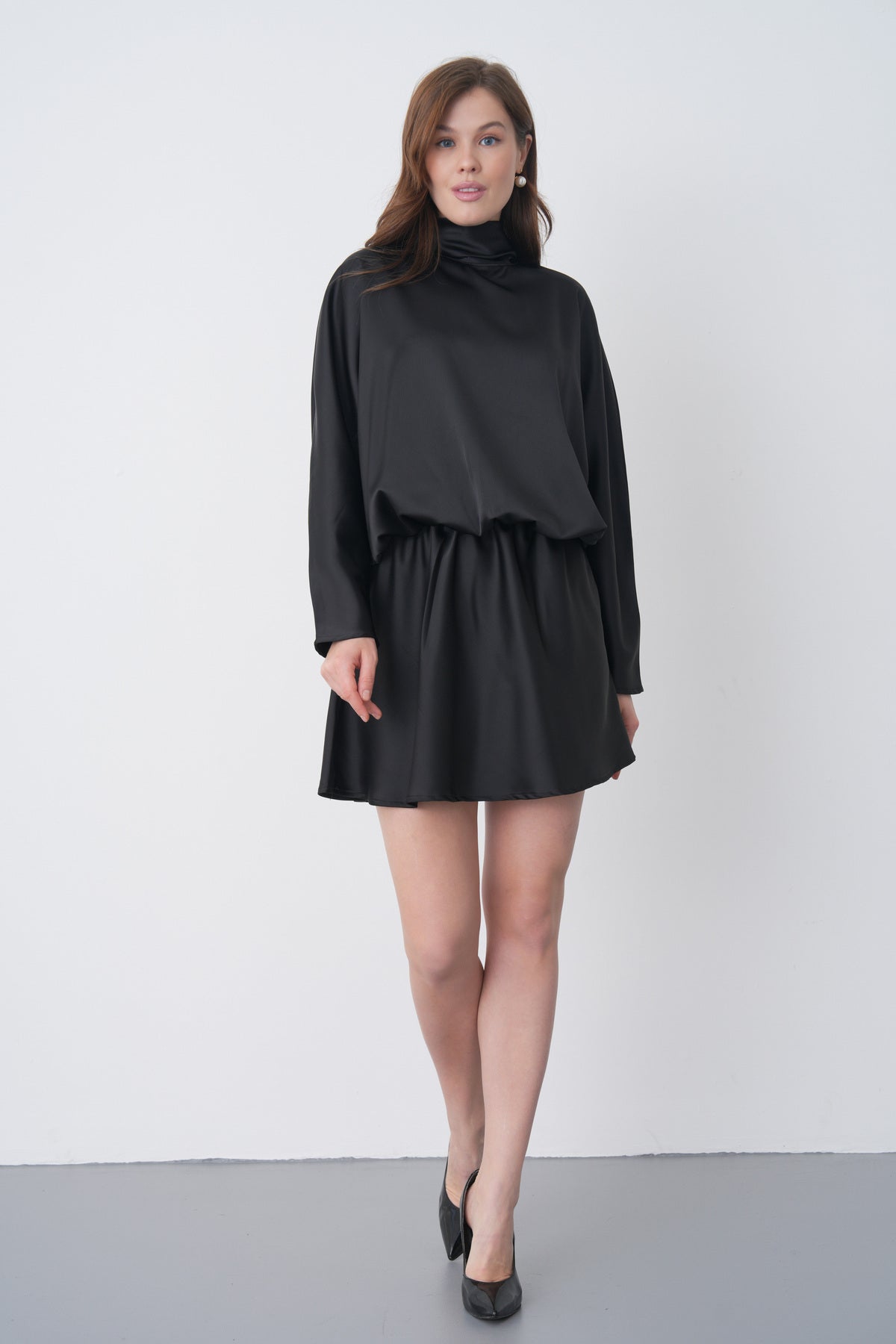 Damen Schwarzes Satin Kragen Mini Kleid