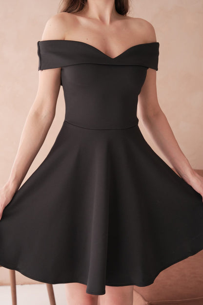 Trägerloses Kleid