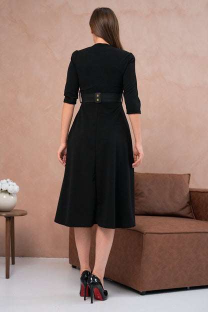 Midikleid mit Gürtel