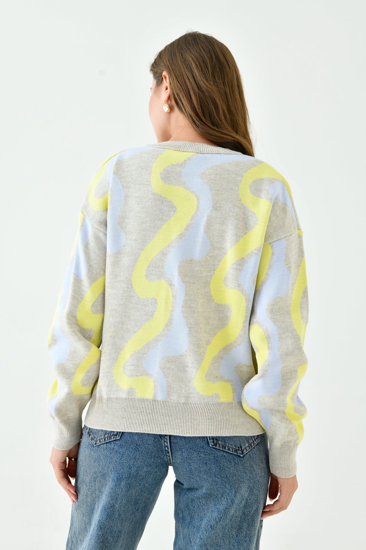 Strickpullover mit V-Ausschnitt und geometrischem Muster