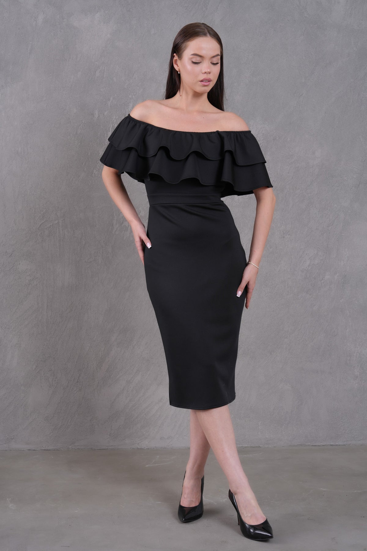 Trägerloses Midi-Bleistiftkleid