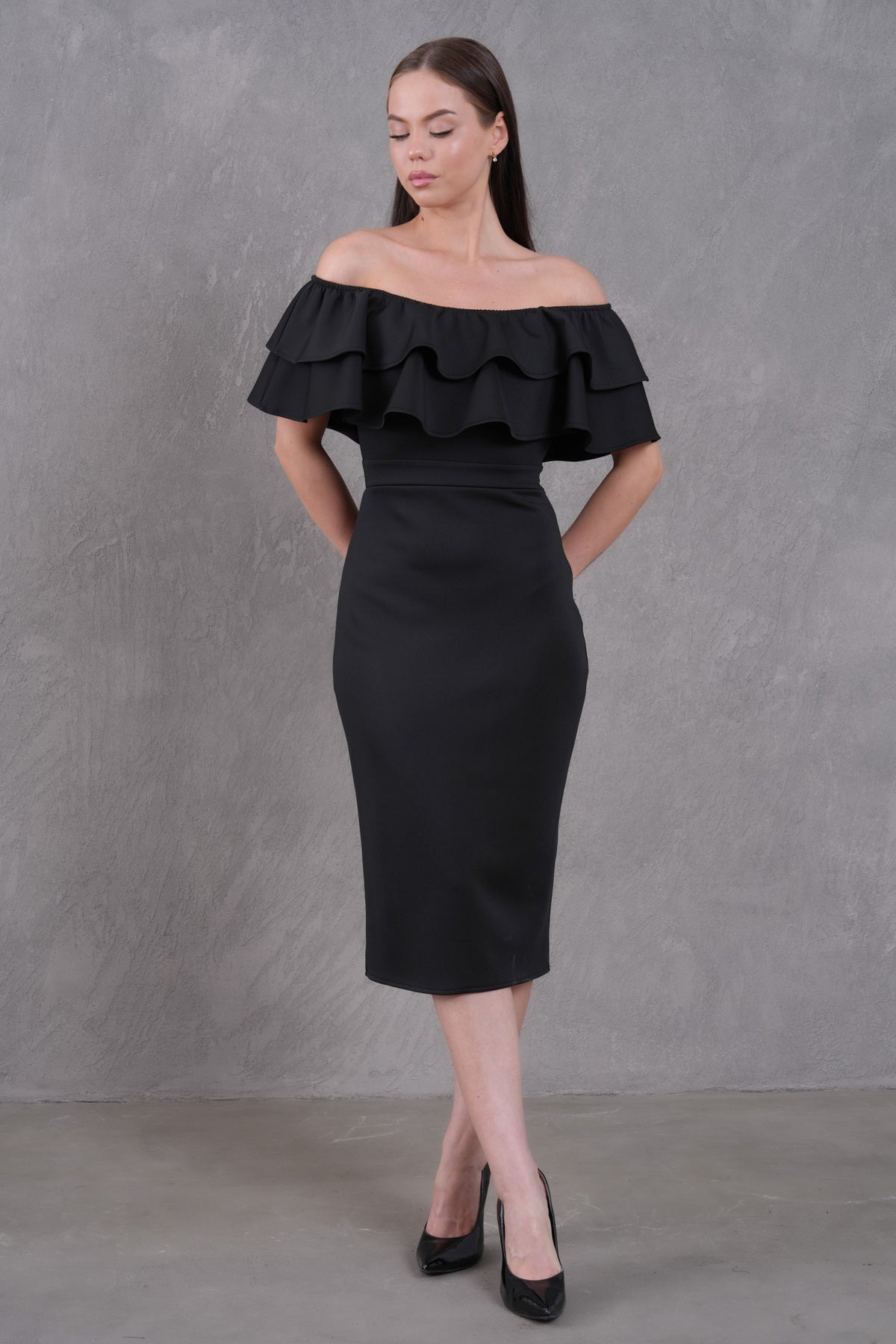 Trägerloses Midi-Bleistiftkleid