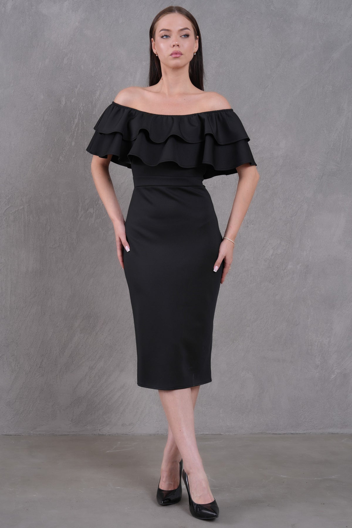 Trägerloses Midi-Bleistiftkleid