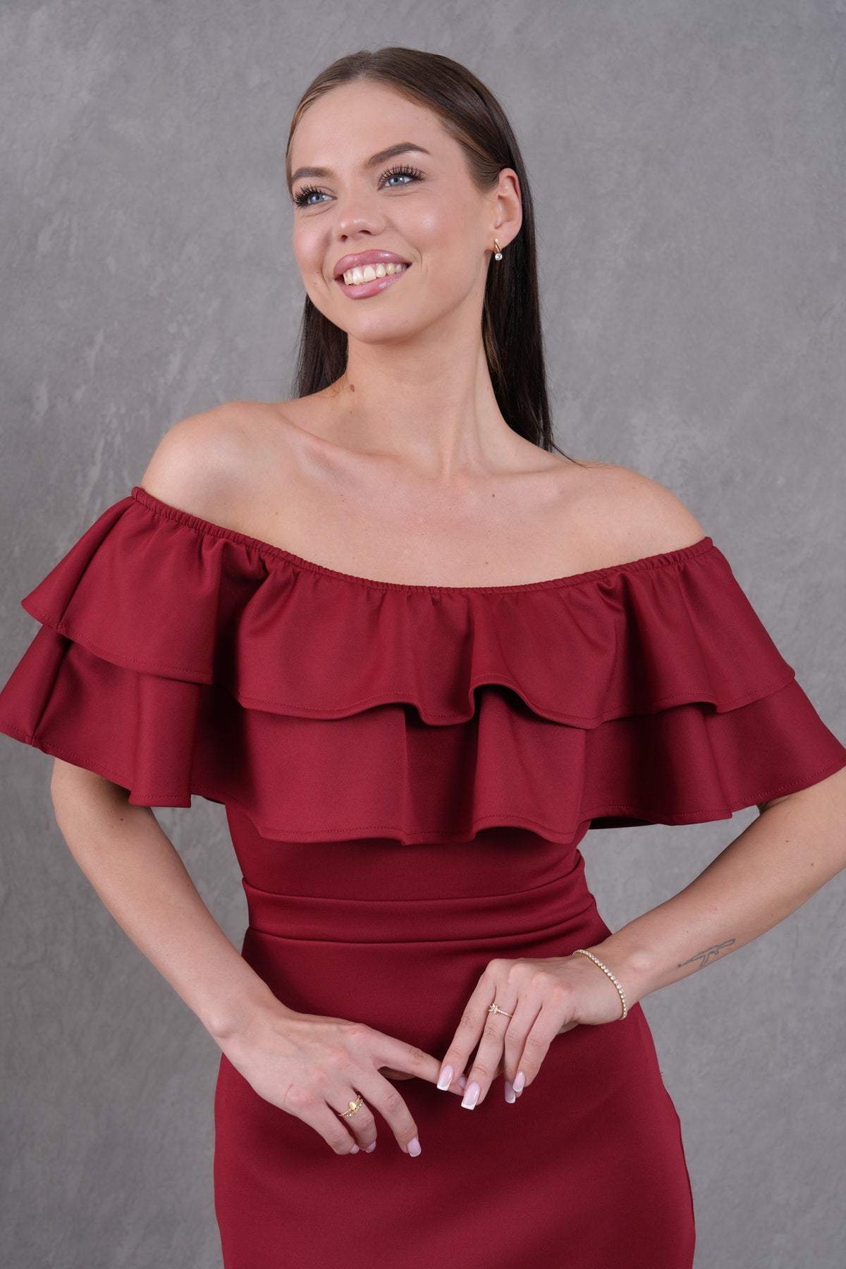 Trägerloses Midi-Bleistiftkleid