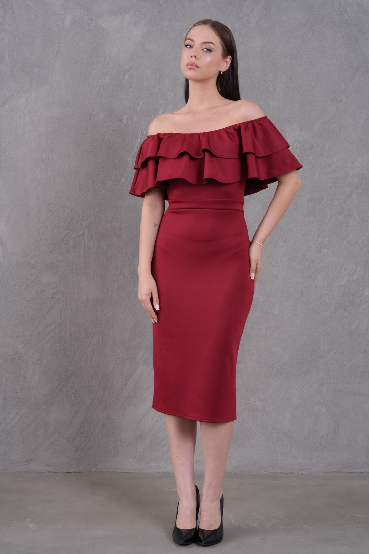 Trägerloses Midi-Bleistiftkleid