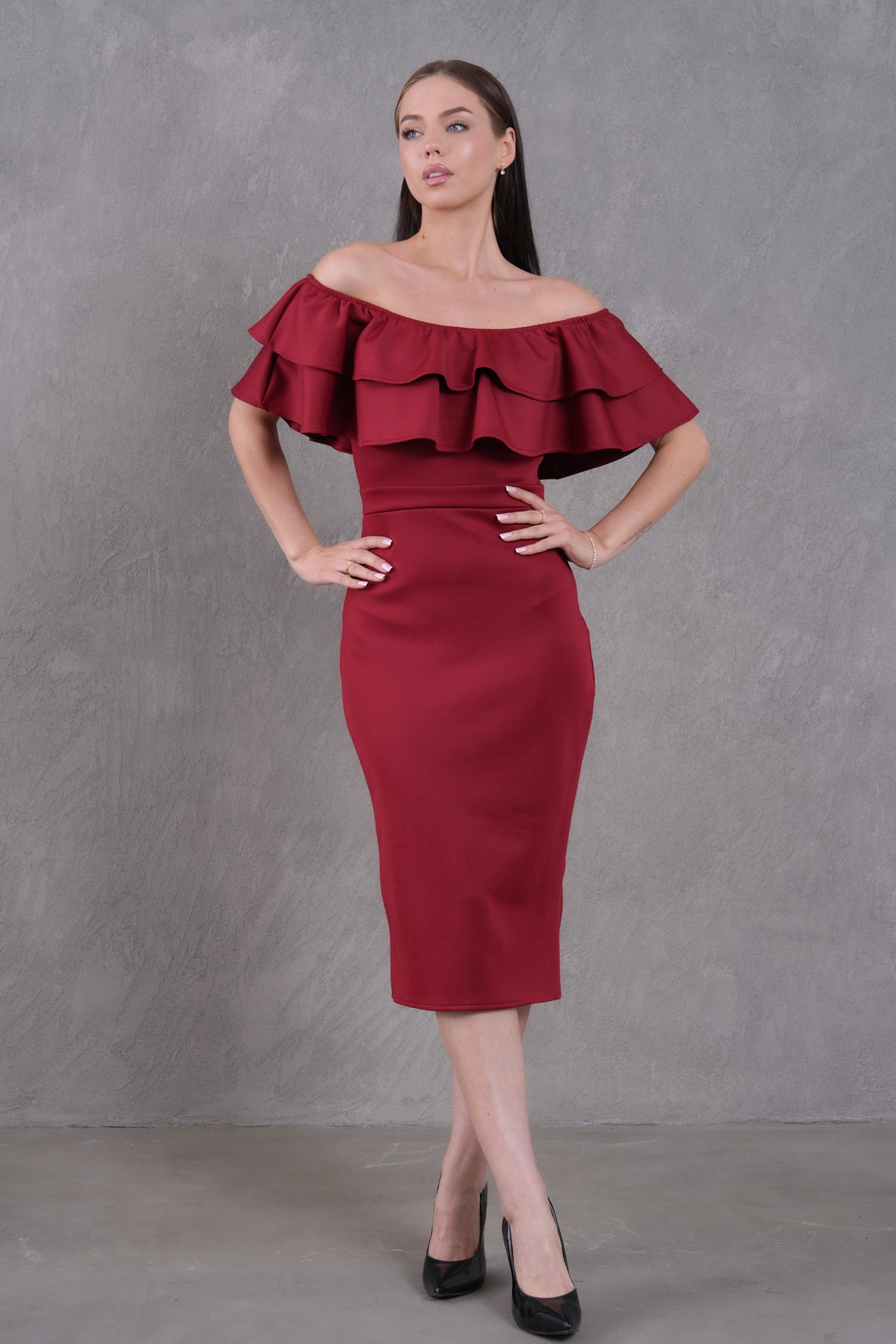 Trägerloses Midi-Bleistiftkleid