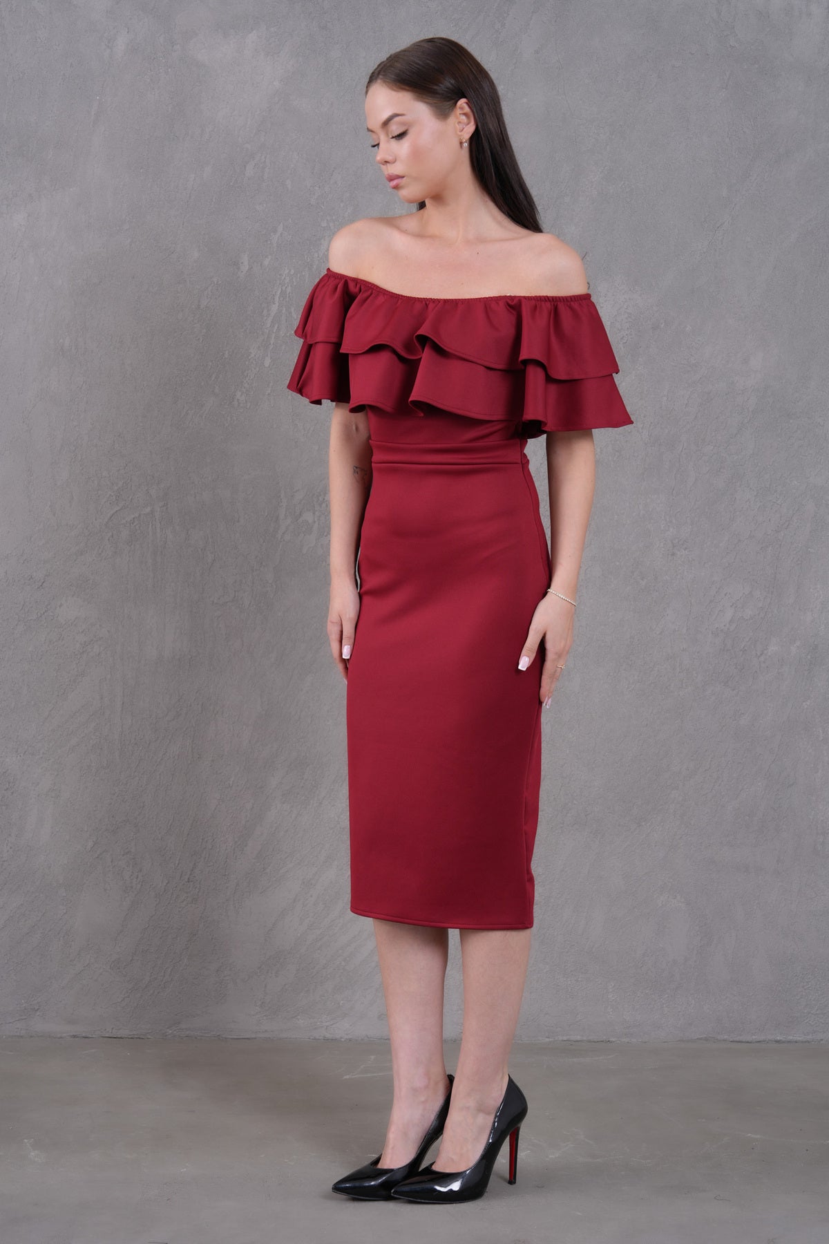 Trägerloses Midi-Bleistiftkleid