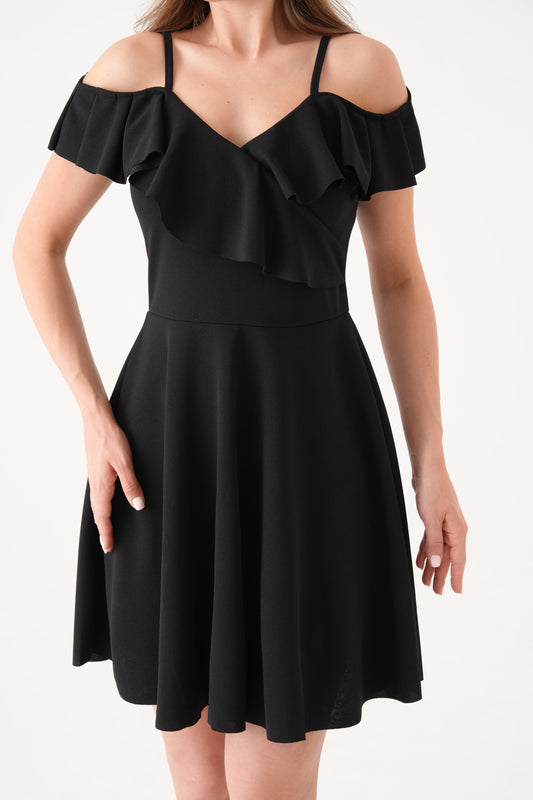 Kleid mit dünnen Trägern und ausgestelltem Rock
