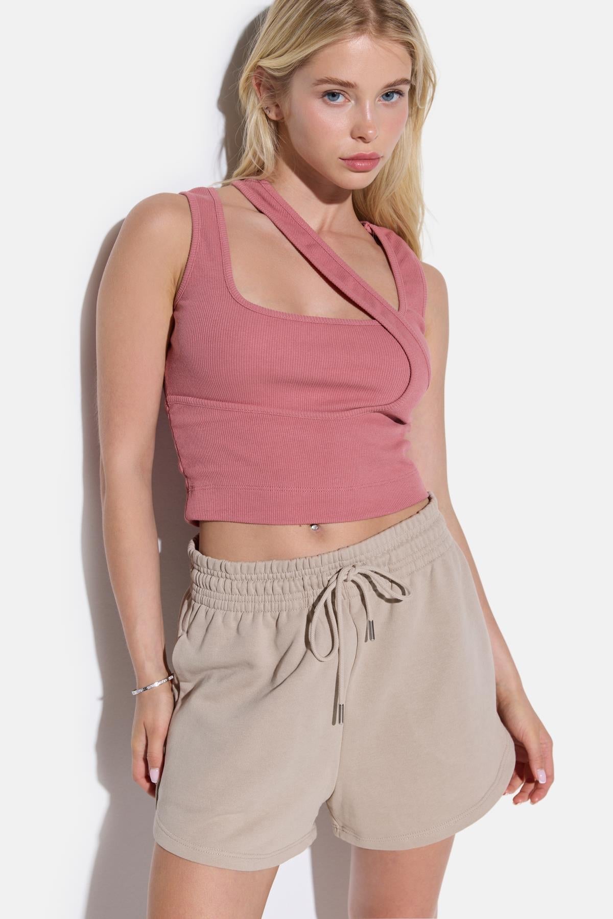 Bluse mit breiten Trägern