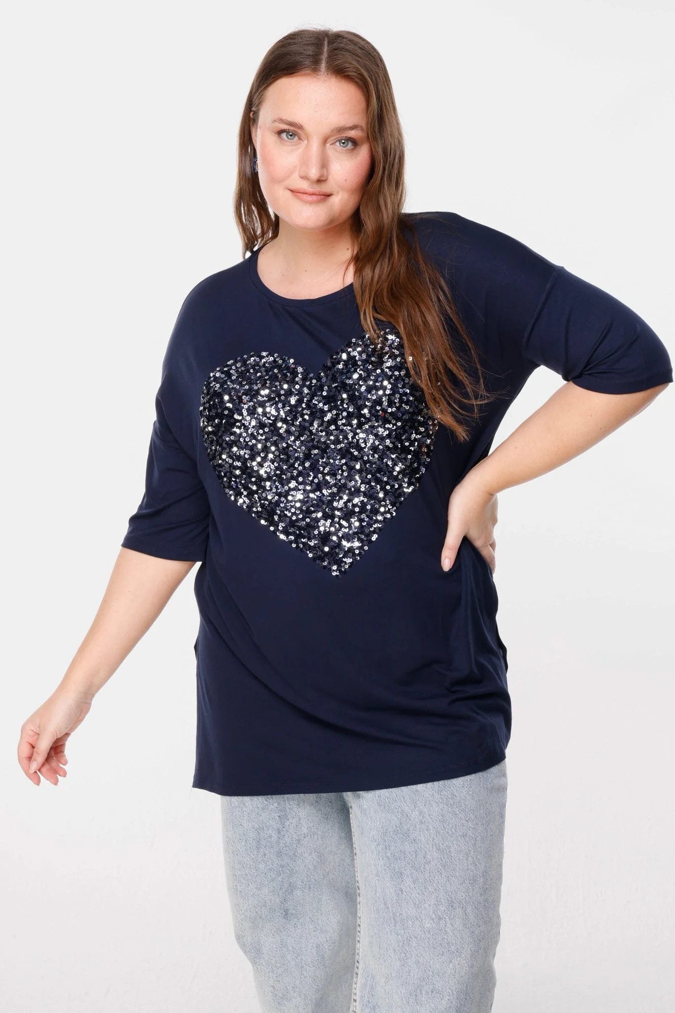 T-Shirt mit Herz-Paillettenstickerei