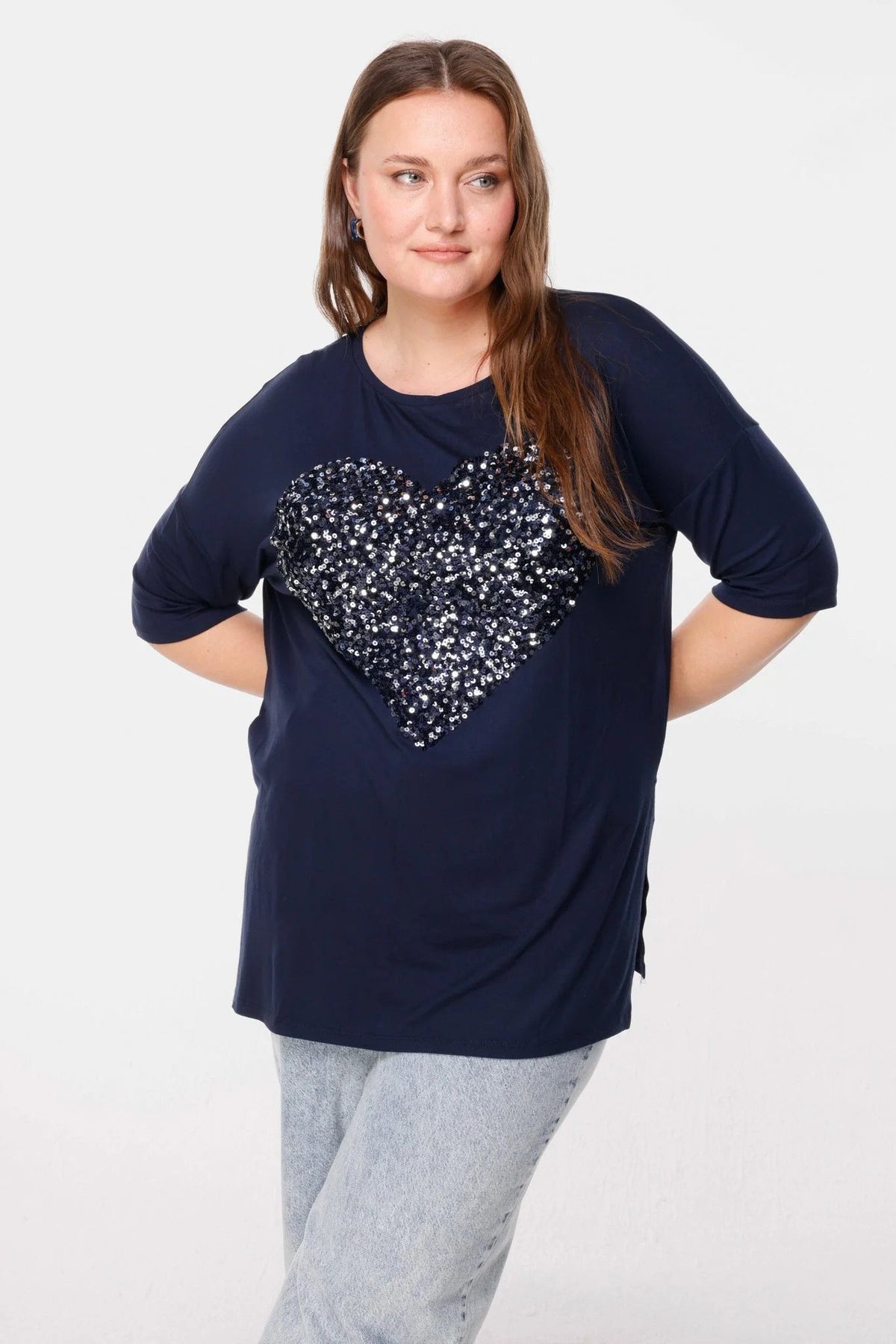T-Shirt mit Herz-Paillettenstickerei