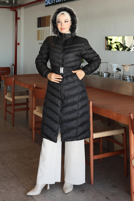 Schwarze Kapuzen-Steppjacke 6155